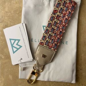 Kelly Wynne keychain